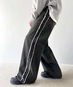 《週末SALE!!》《JaVaコラボ》サイドフリンジオーバーサイズ デニムパンツ