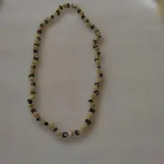 天然石とパールのチップネックレス　ベージュグレー40センチ
