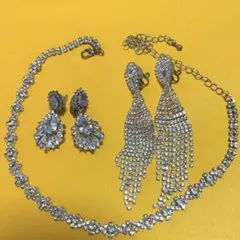 ブライダルアクセサリー　イヤリング&ネックレス
