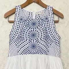 ザラ 一度のみ着用 刺繍入りノースリーブ ワンピース ホワイト ブルー Aラインのサムネイル