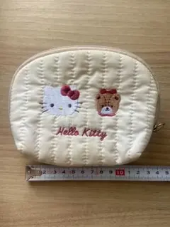 再値下げ　サンリオ　ハローキティ　キルティング　ポーチ