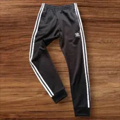 【最終お値下げ】adidas ジョガーパンツ ブラック×ホワイ　XS