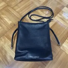 LAURA ASHLEY ブラックショルダーバッグ