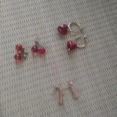 赤いチェリーとハート型ピアスセット