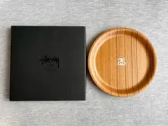 STUSSY ロゴ入り灰皿 中型 黒白 STUSSY ロゴ入り灰皿 中型 黒白