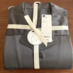 GU 新品　サテンパジャマ＋X 長袖長ズボン　無地　グレー　Sサイズ