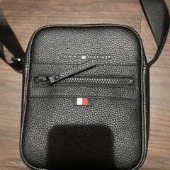 TOMMY HILFIGERショルダーバッグ