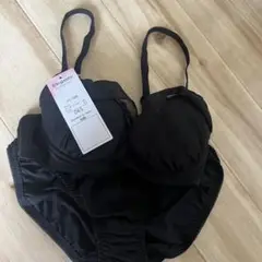 Elegante ブラック ブラジャーショーツセット D65