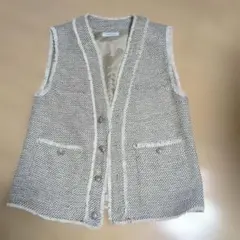 ベージュ 前開きツイードベスト ボタン付き ポケットあり