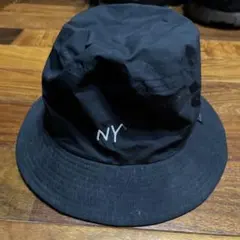 ブラック NYロゴ バケットハット コーデュラ