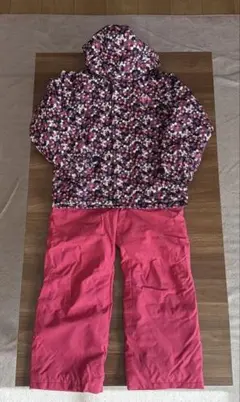 花柄スキーウェア上下セット（子ども用）