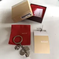 ☆BALLY/バリー☆鈴や葉っぱ型キーリング☆キーホルダー　チャームのサムネイル