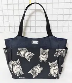 猫柄 キュート ・ デニム・インディゴネイビーのサイドポケット付きトートバッグ