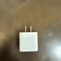 Apple 純正 USB-C 18W 電源アダプタ A1720