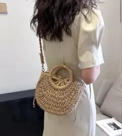 SHEIN かごバッグ 半月型 ベージュ