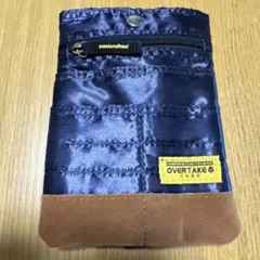 腰につけられる　ポーチ