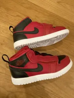 ナイキエアージョーダンNike Air Jordan 1 Mid ALT10C