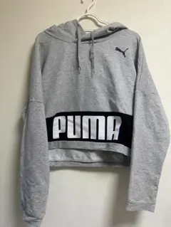 PUMA✳︎ショート丈パーカー