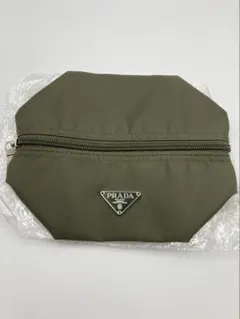 PRADA ナイロンポーチ カーキ 三角ロゴ 新品未使用