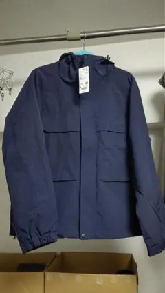 ウィンドブルーファーカ 　ユニクロ　ナイロンジャケット