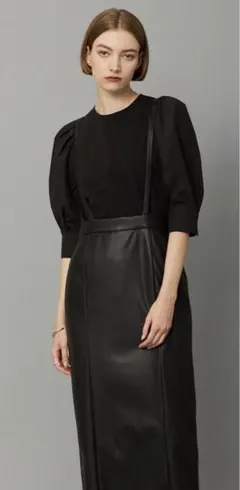 ICB フェイクレザー ナロースカート（サスペンダー付き）