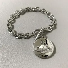 Vivienneシルバーカラーチェーンブレスレット