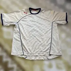 Puma ベージュシャツ 背番号8