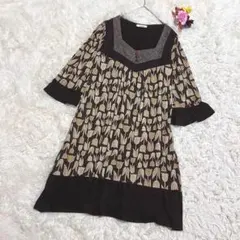 ワンピース　チュニックワンピース　 レトロ花柄　韓国製　フレア袖　ブラウン系