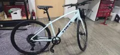 ［直接取引愛知岐阜三重近郊］TREK FX3 Mサイズ ホワイト2021 Trek FX 3 Gen 4 - Southern California Bike Shop | Jax