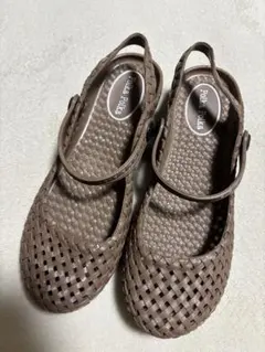 美品　polkapolkaラバー サンダル Lリゾート　レジャー海　川のサムネイル