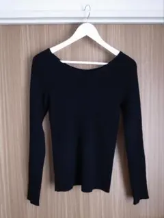 リブ編みオフショルダー長袖トップス 黒