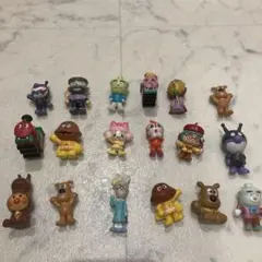 アンパンマン　フィギュアセット 18体