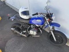 エイプ50/100 ヨシムラマフラー チタンサイクロン カーボンのサムネイル