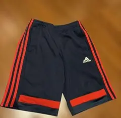 adidas 黒赤 3本ライン ハーフパンツ