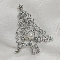 新品　アコヤ真珠　クリスマスツリーブローチ　新作①　銀色