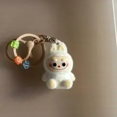 ラブブ キーホルダー♡白