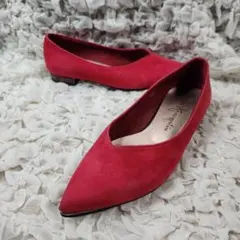 銀座かねまつ Vカット ポインテッドトゥ スエード フラットパンプス