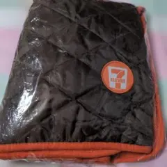 【新品未使用品】7-Eleven キルトブランケット