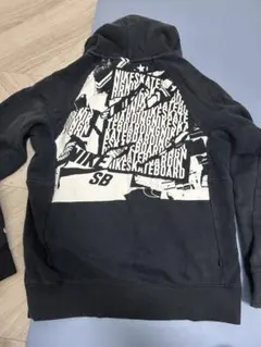 ナイキエスビー　NIKE SB パーカー