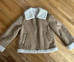 ユニクロ　ベージュムートンコート