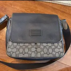 COACH ブラック ショルダーバッグ