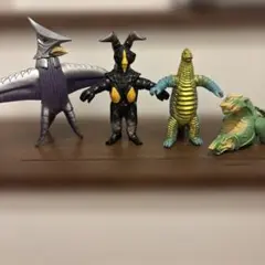 ウルトラマン 怪獣フィギュア ゼットン　レッドキング ジグラ　ブローズ