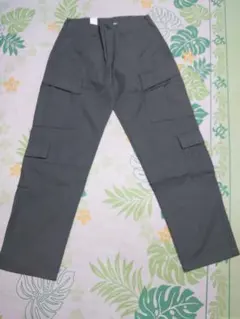 新品未使用　アルファ　パンツのサムネイル