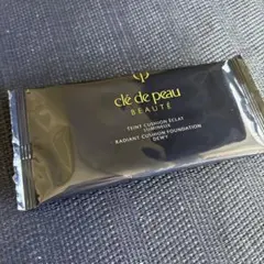 クレドポーボーテ　クッションファンデ　タンクッションエクラ　ルミヌ　オークル10