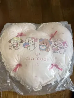 一番くじ LIL ala mode ハート型クッションのサムネイル