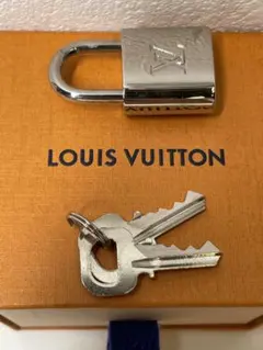 2025年最新】ヴィトン 南京錠 パドロックの人気アイテム - メルカリ