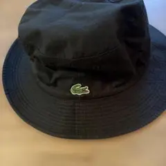 【LACOSTE】ラコステ リバーシブル バケットハット 黒　赤 ワニロゴのサムネイル