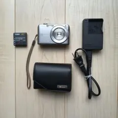 コンパクトデジカメ　CASIO EXILIM EX-Z1080