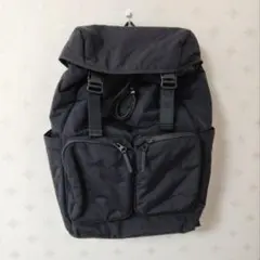 ユニクロ　マルチポケットバックパック　ブラック