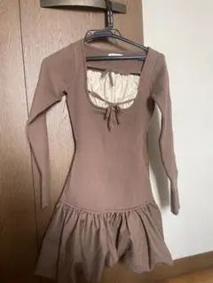 ブラウン ニット 長袖 フリル ミニワンピース